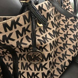 GENUINE MICHAEL KORS BAG